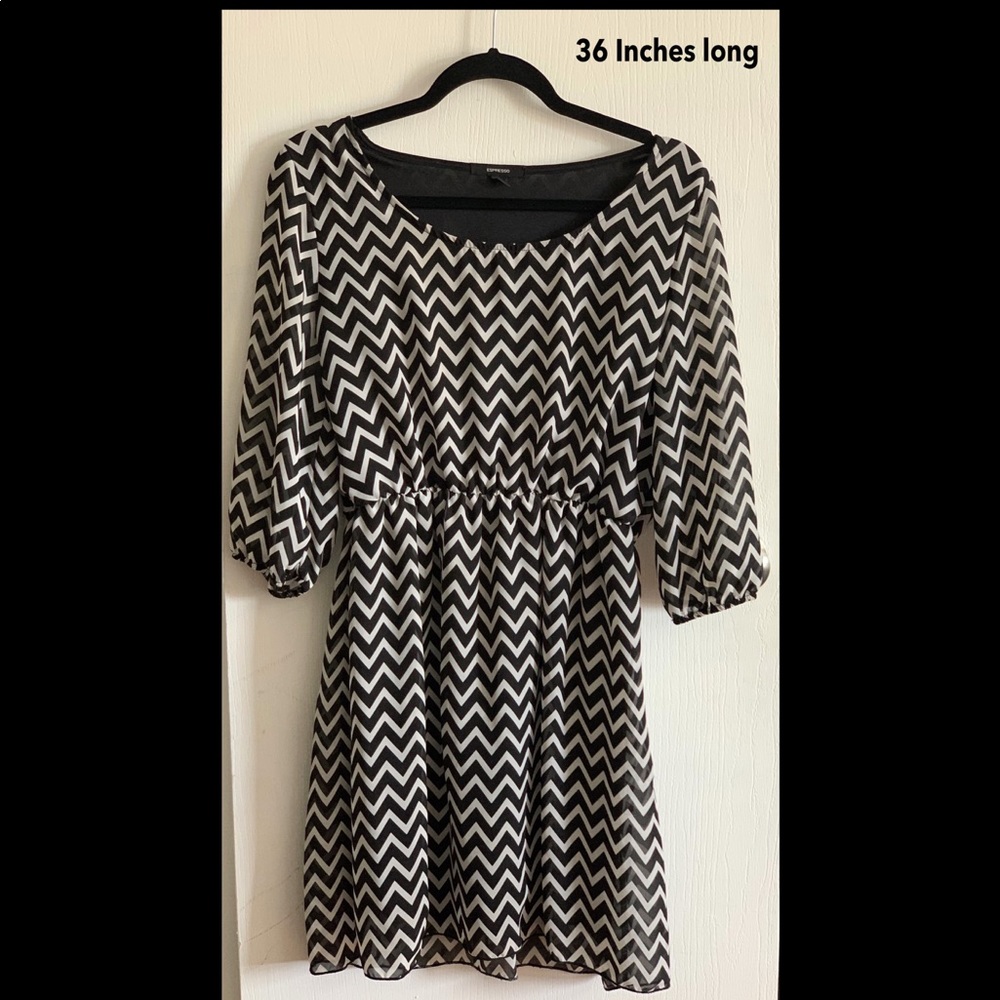Women’s/ Juniors Dress